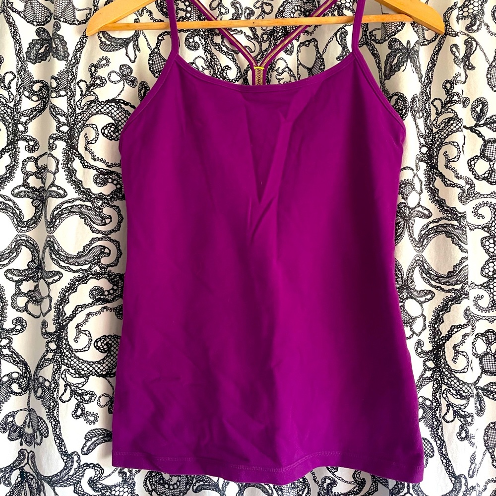 Lululemon power y tank 8